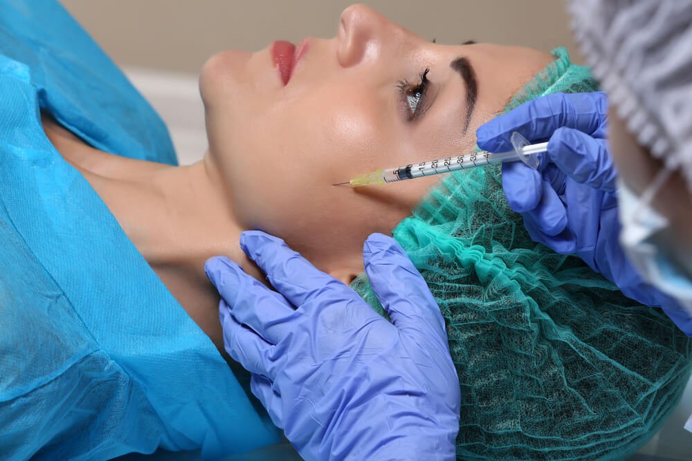 Preenchimento facial: Cuidados antes e após a cirurgia